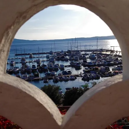 House Belavista * 노비비노돌스키