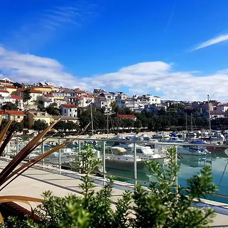 House Belavista 노비비노돌스키