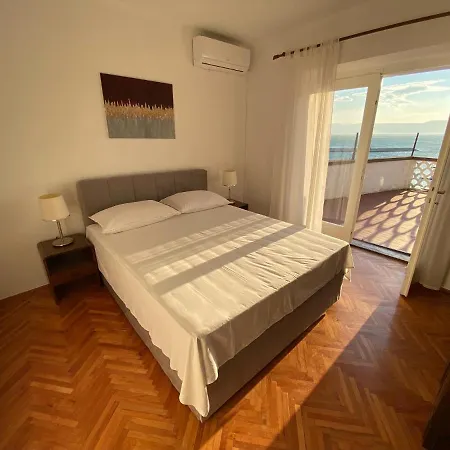 Dom wakacyjny House Belavista